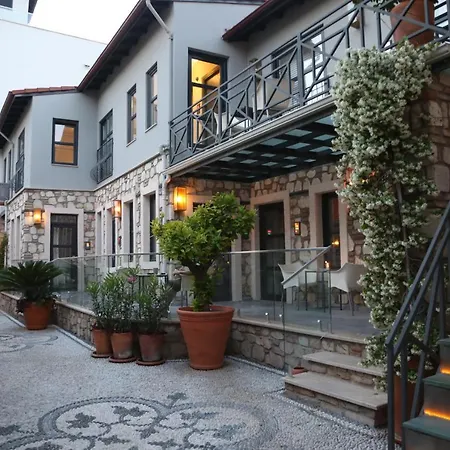 Lovely Garden Flat With Patio Near Hadrian's Gate Daire