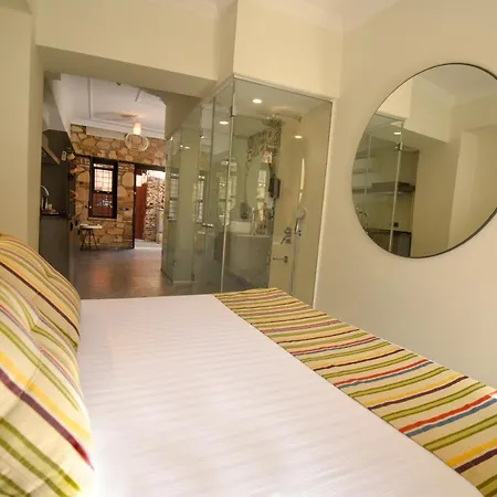 Apartment Lovely Garden Flat With Patio Near Hadrian's Gate *