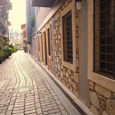Lovely Garden Flat With Patio Near Hadrian's Gate * Antalya